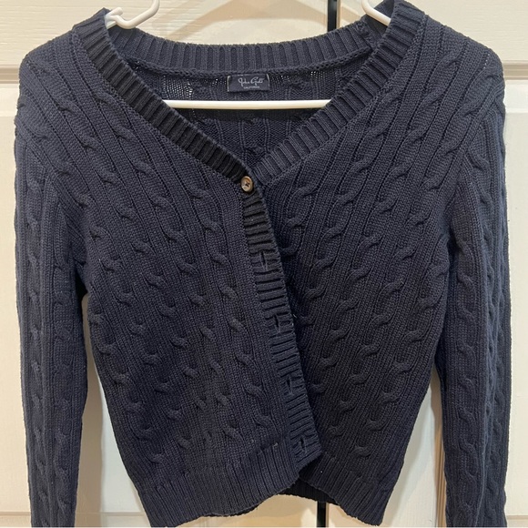 Brandy Melville Sweaters - Brandy Melville Knit Cardigan